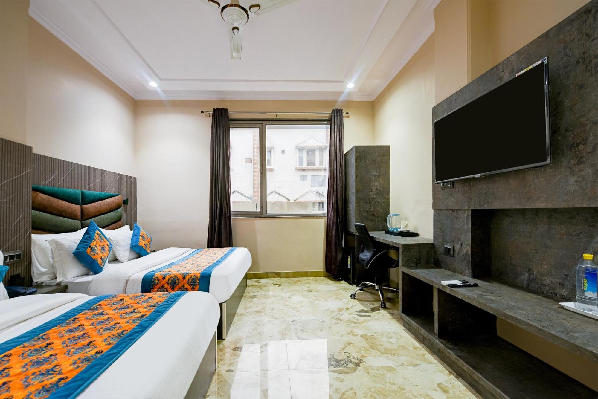 The Pearl Plaza Hotel In City Centre - Near New Delhi Railway Station Kültér fotó